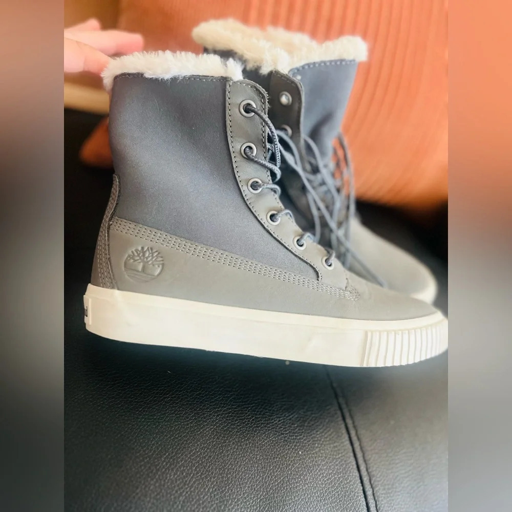 Timberland Women's Skyla Bay Fleece Fold Over Sneaker Boot A62118 Size 6